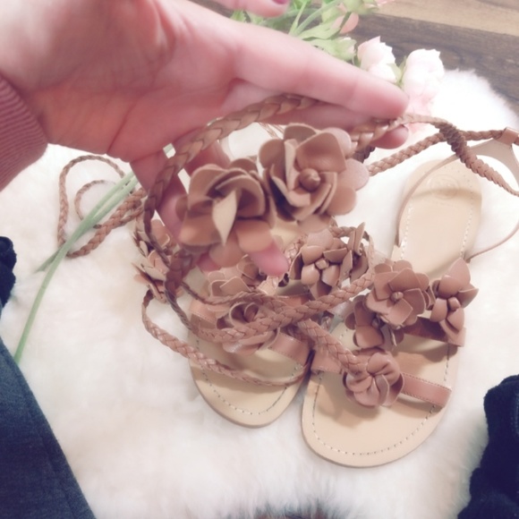 SOLD.   Tory Burch Gladiator Sandals - Picture 7 of 7